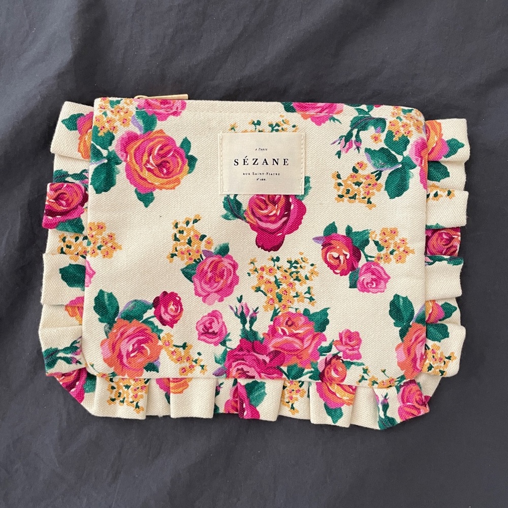 Sézane flower pouch